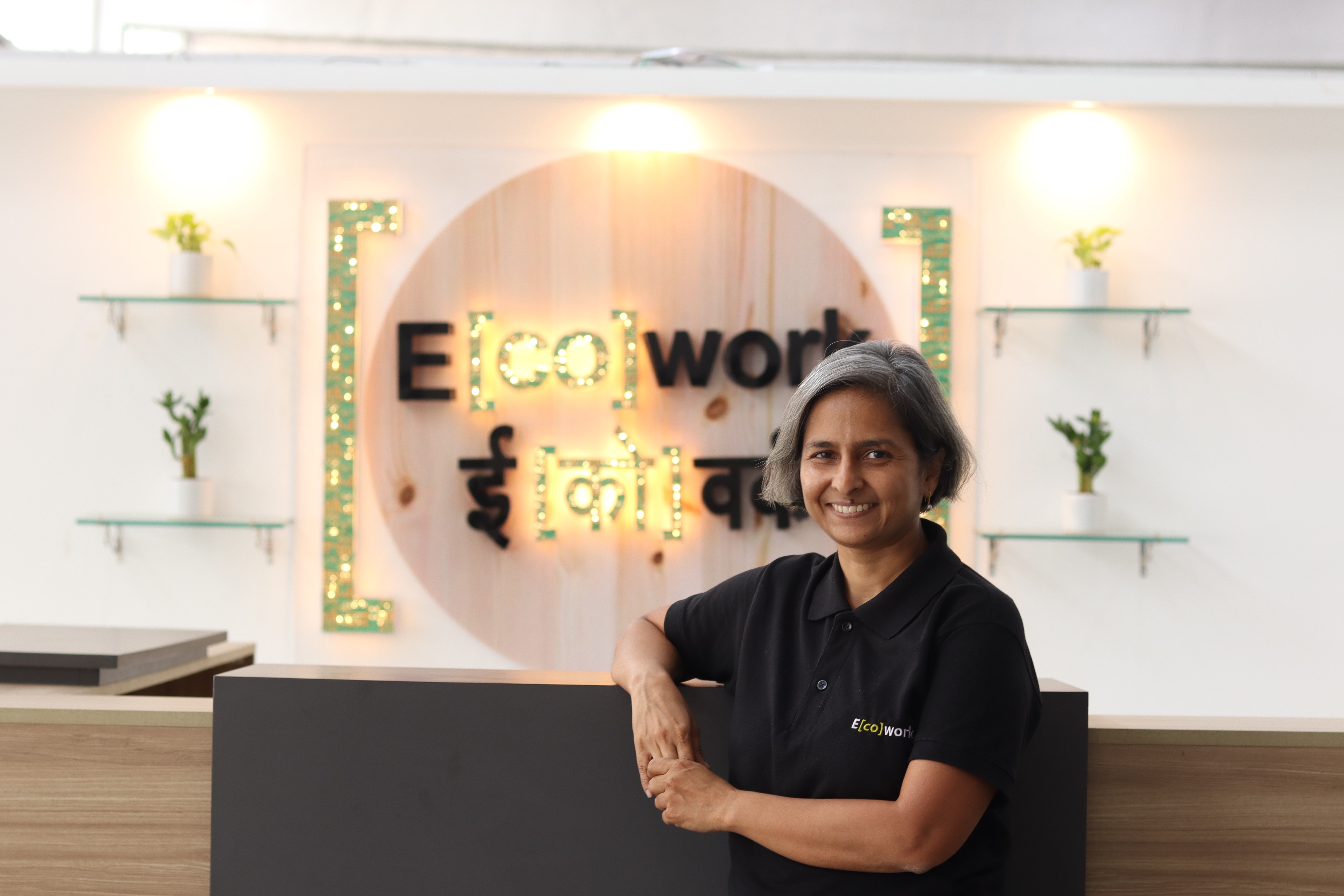 Deepali in front of E(co)work